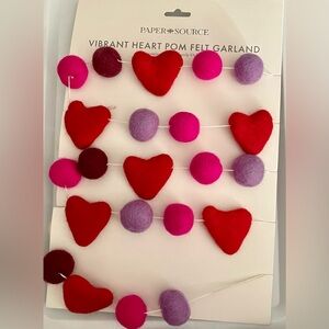 Paper Source Vibrant Heart 💕 Pom Felt Garland